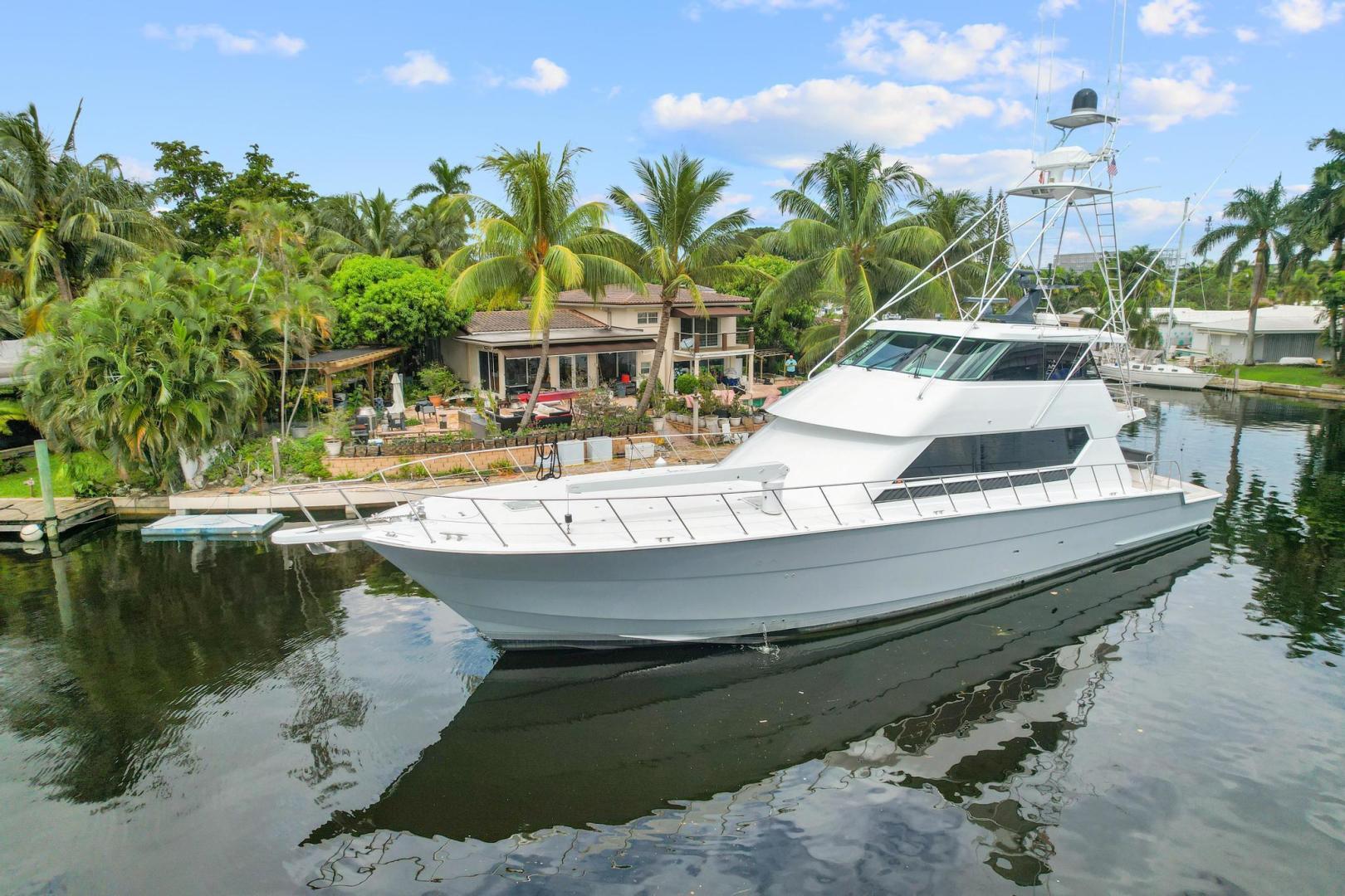 1998 Hatteras 82 Convertible "BELLISSIMA" - photo 2