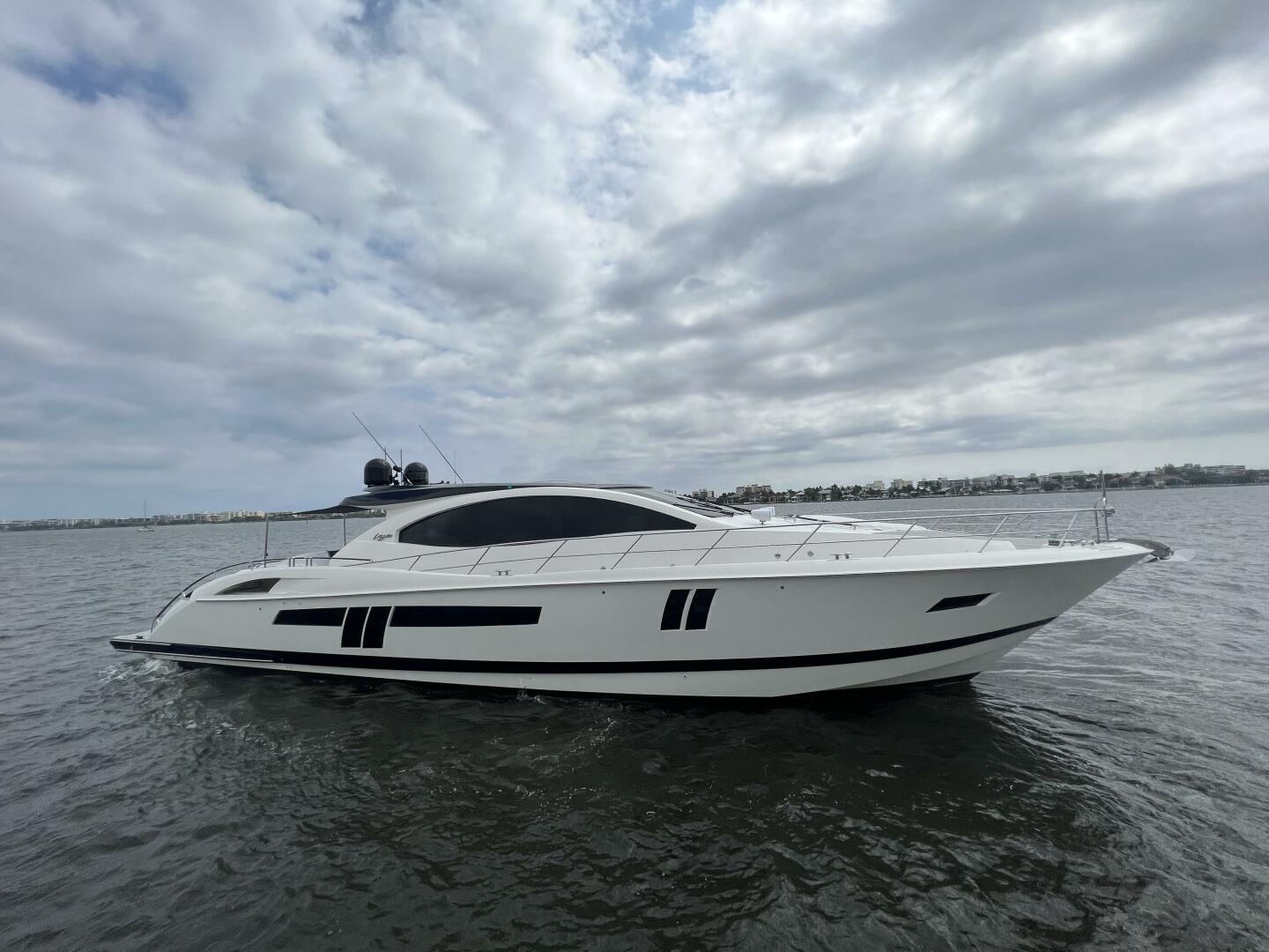 2009 Lazzara Yachts LSX 75 "BG" - photo 1