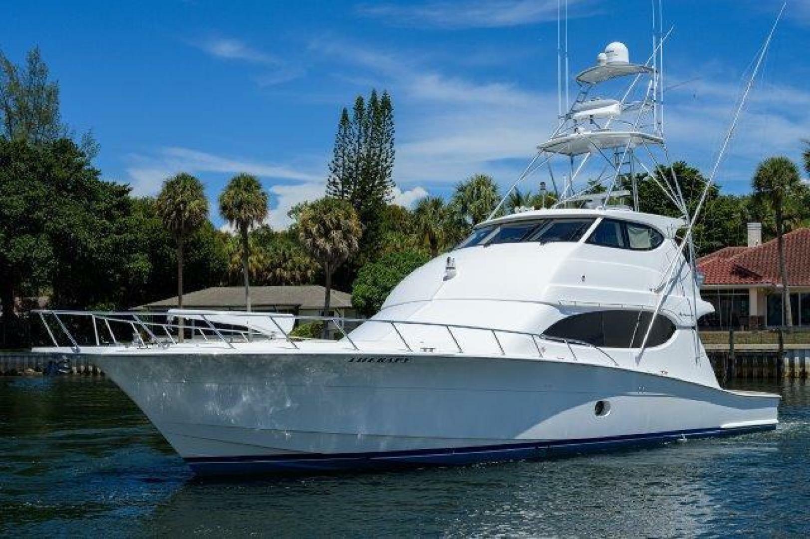 2005 Hatteras 68 Convertible "Buzz" - photo 2