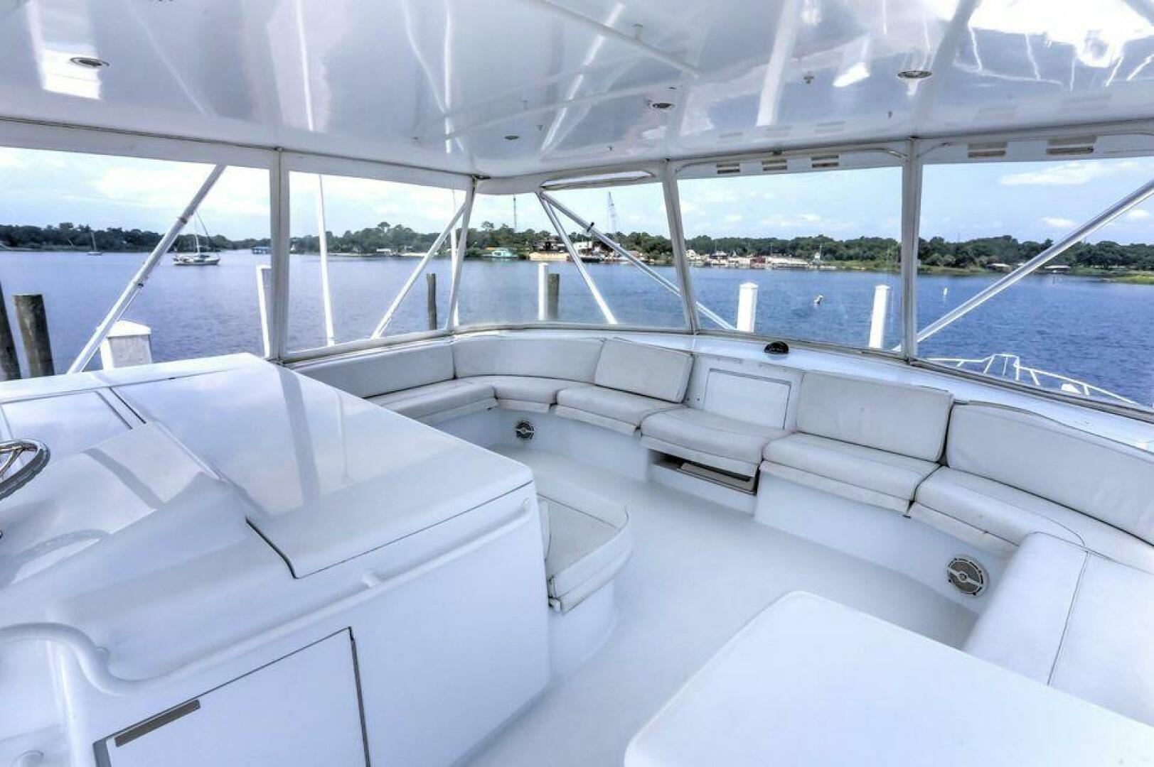 2007 Hatteras 68 Convertible - photo 3