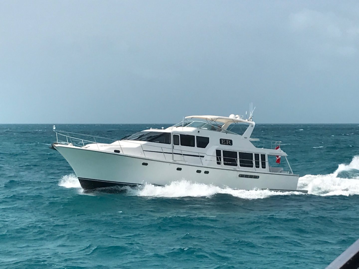 2000 Pacific Mariner 65 Motoryacht "ER" - photo 1