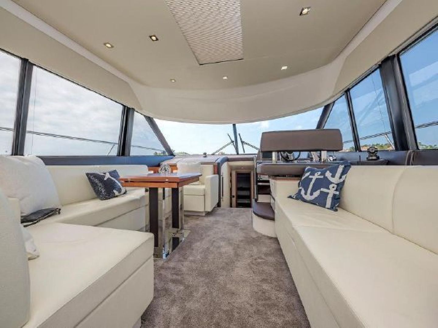 2015 Prestige 550 - photo 2