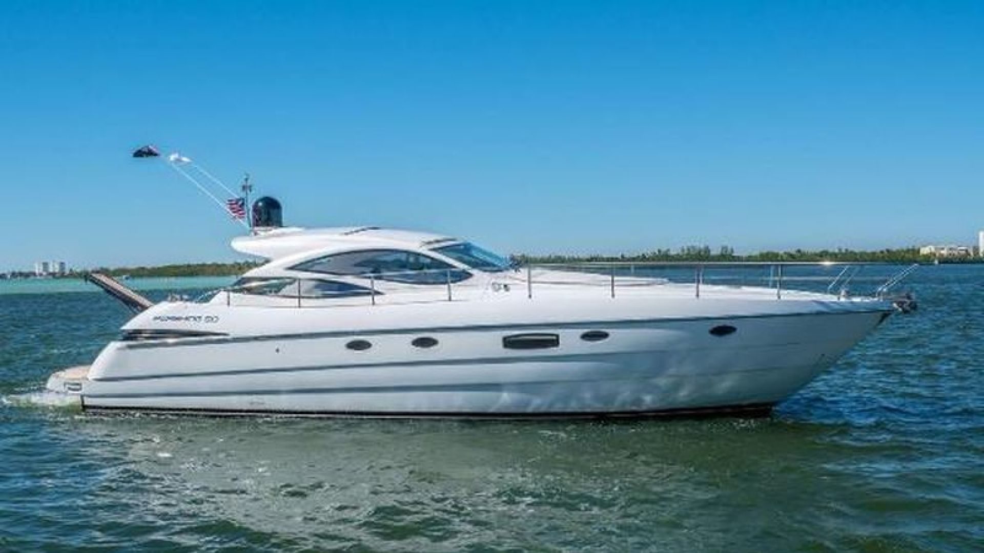 2008 Pershing "Y Not" - photo 1