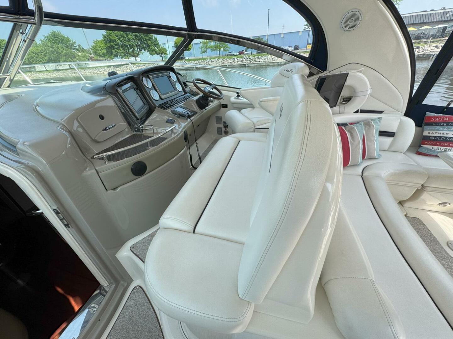 2009 Sea Ray 440 Sundancer "ALMAS DEL MAR" - photo 3
