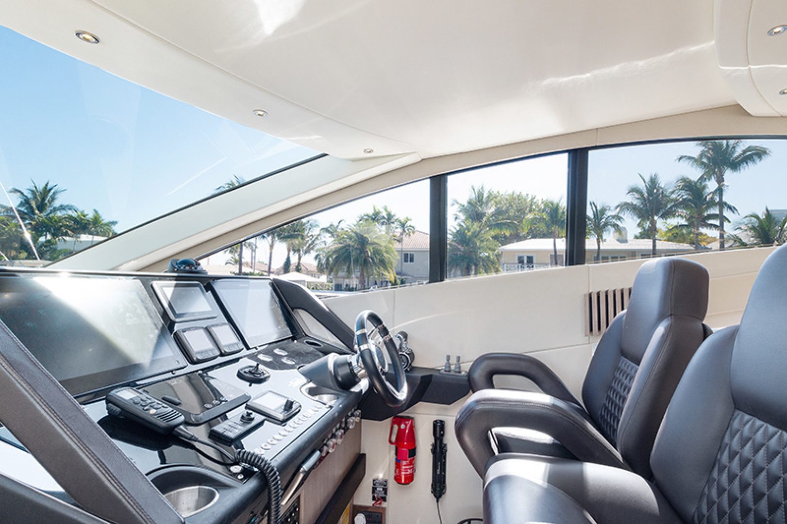 2015 Sunseeker Sport Yacht 68 "LONG WAY ROUND" - photo 3