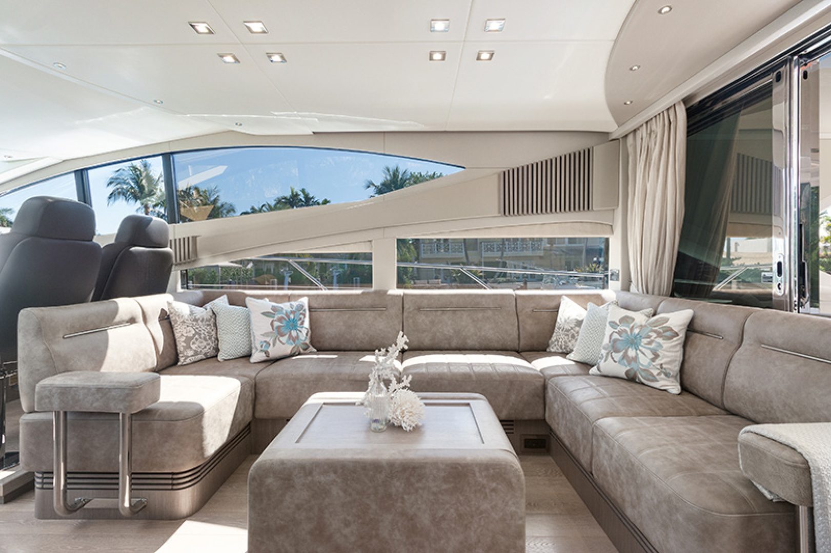 2015 Sunseeker Sport Yacht 68 "LONG WAY ROUND" - photo 1