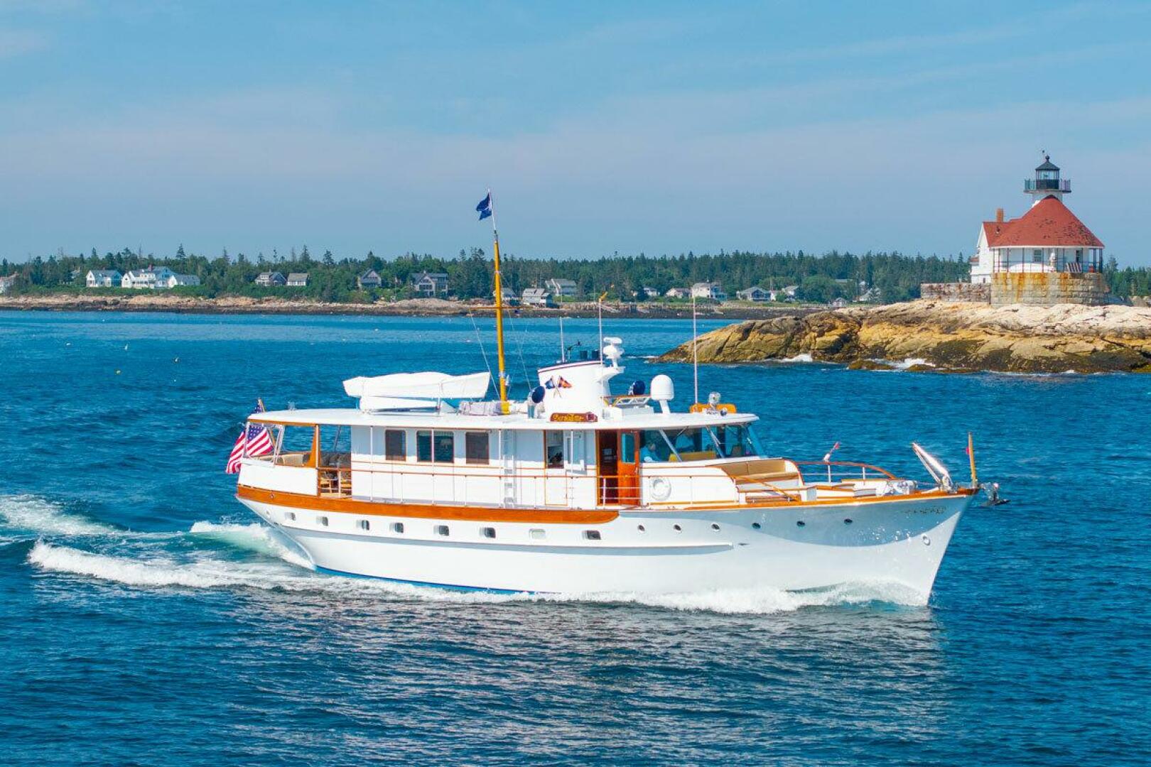 1958 Trumpy Fantail Houseboat "BERNADETTE" - photo 1