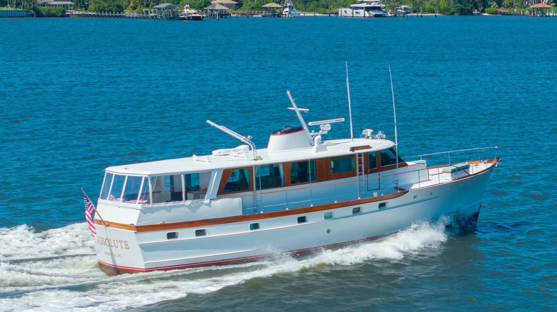 1970 Trumpy Houseboat "ABSOLUTE" - photo 1