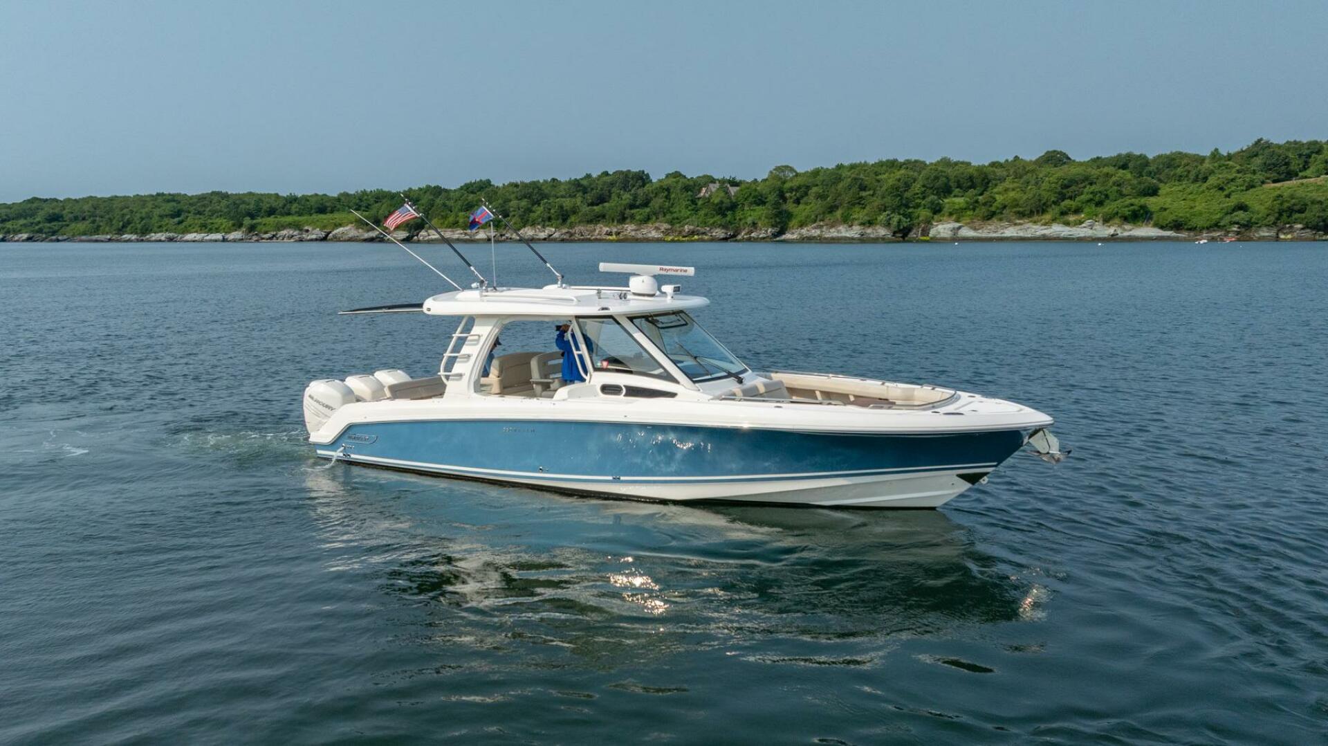 2019 Boston Whaler 350 EX Realm "BLUE SKIES" - photo 1