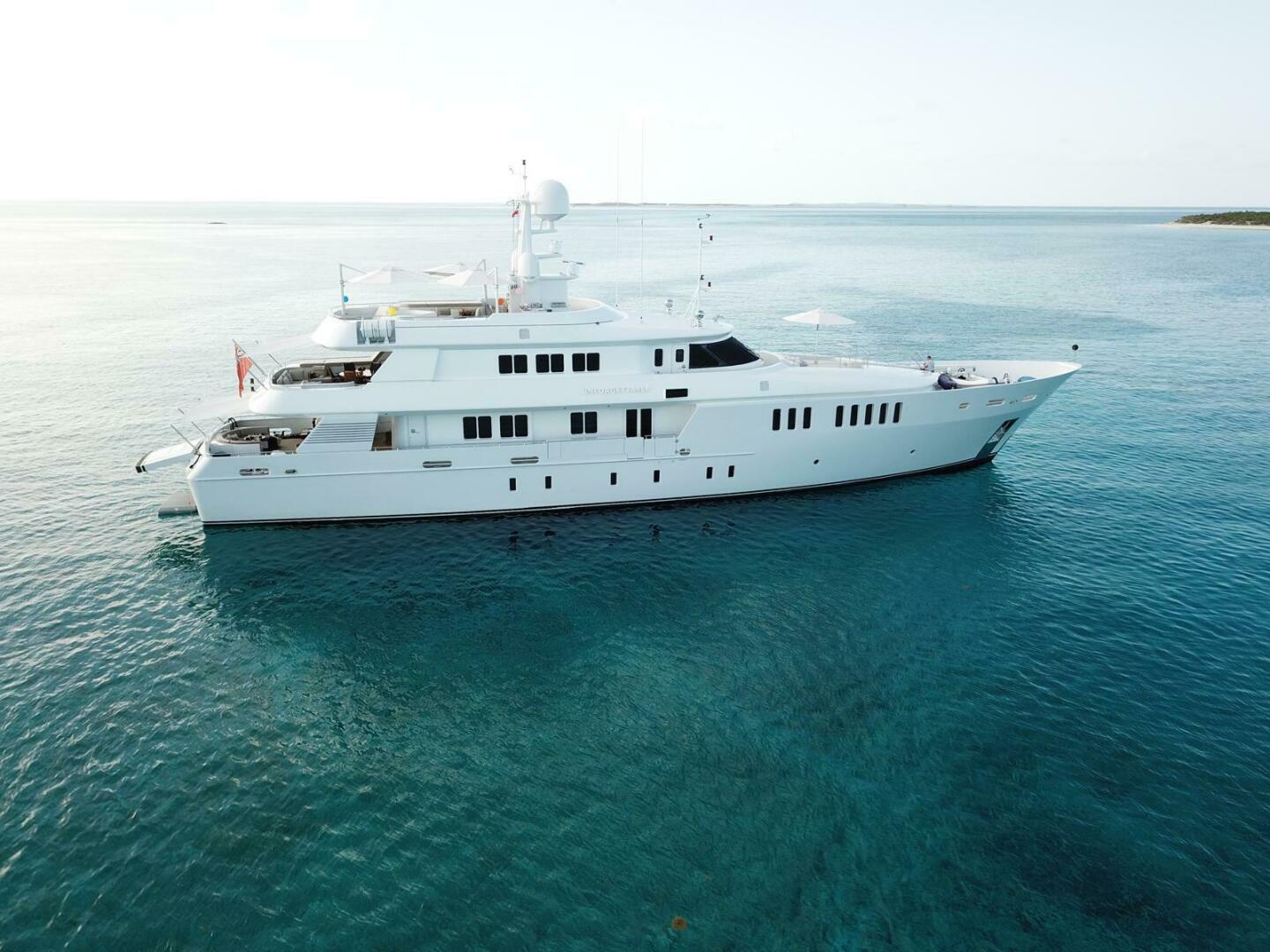 2003 Royal Denship Motor Yacht "Unforgettable" - photo 2