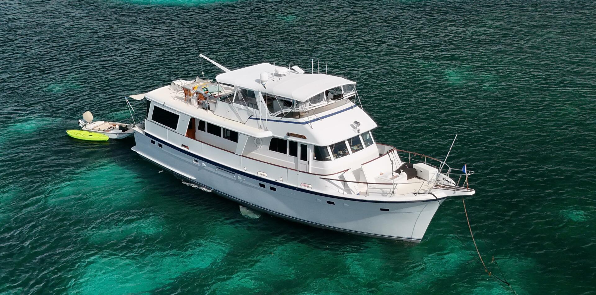 1982 Hatteras LRC "Carry On" - photo 1