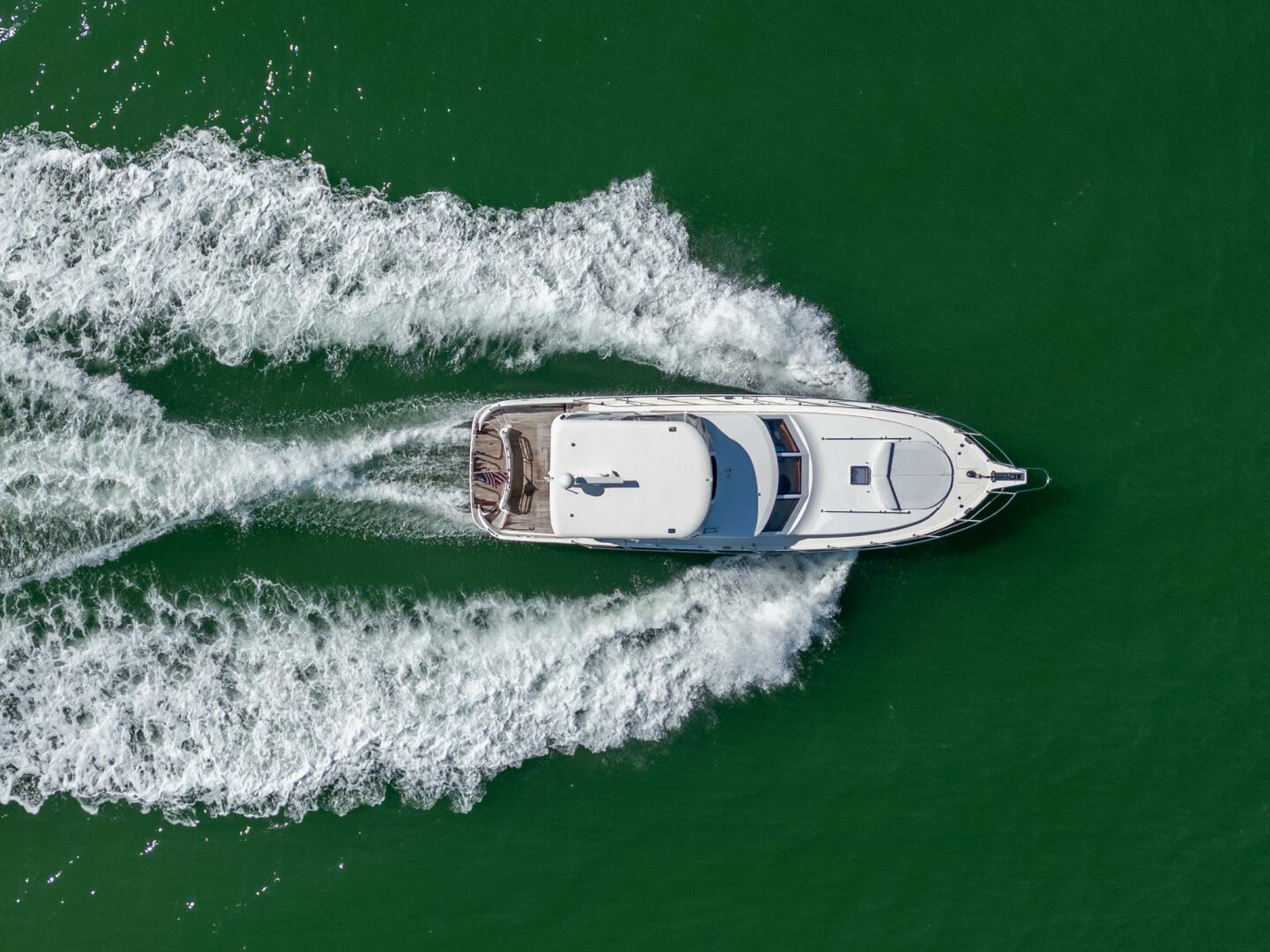 2007 Ocean Alexander 52 Sedan "Port-Folio" - photo 2