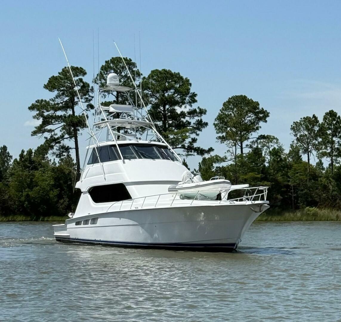2002 Hatteras 65 Enclosed Bridge "MoonTan" - photo 1