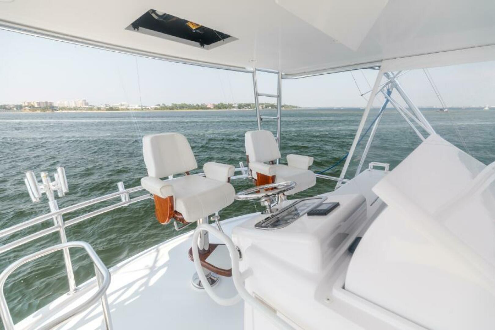 2008 Hatteras 60 Convertible "Fallline" - photo 3