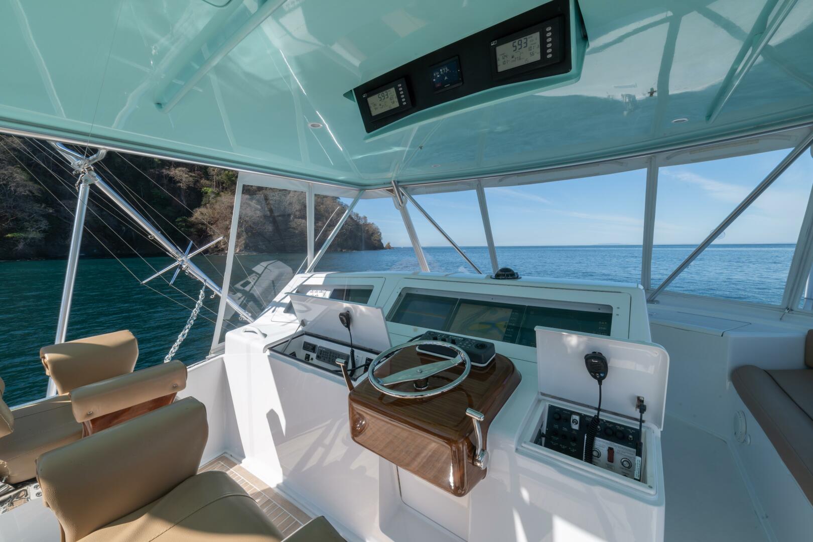 2006 Viking 56 Convertible "Scandaloso" - photo 2