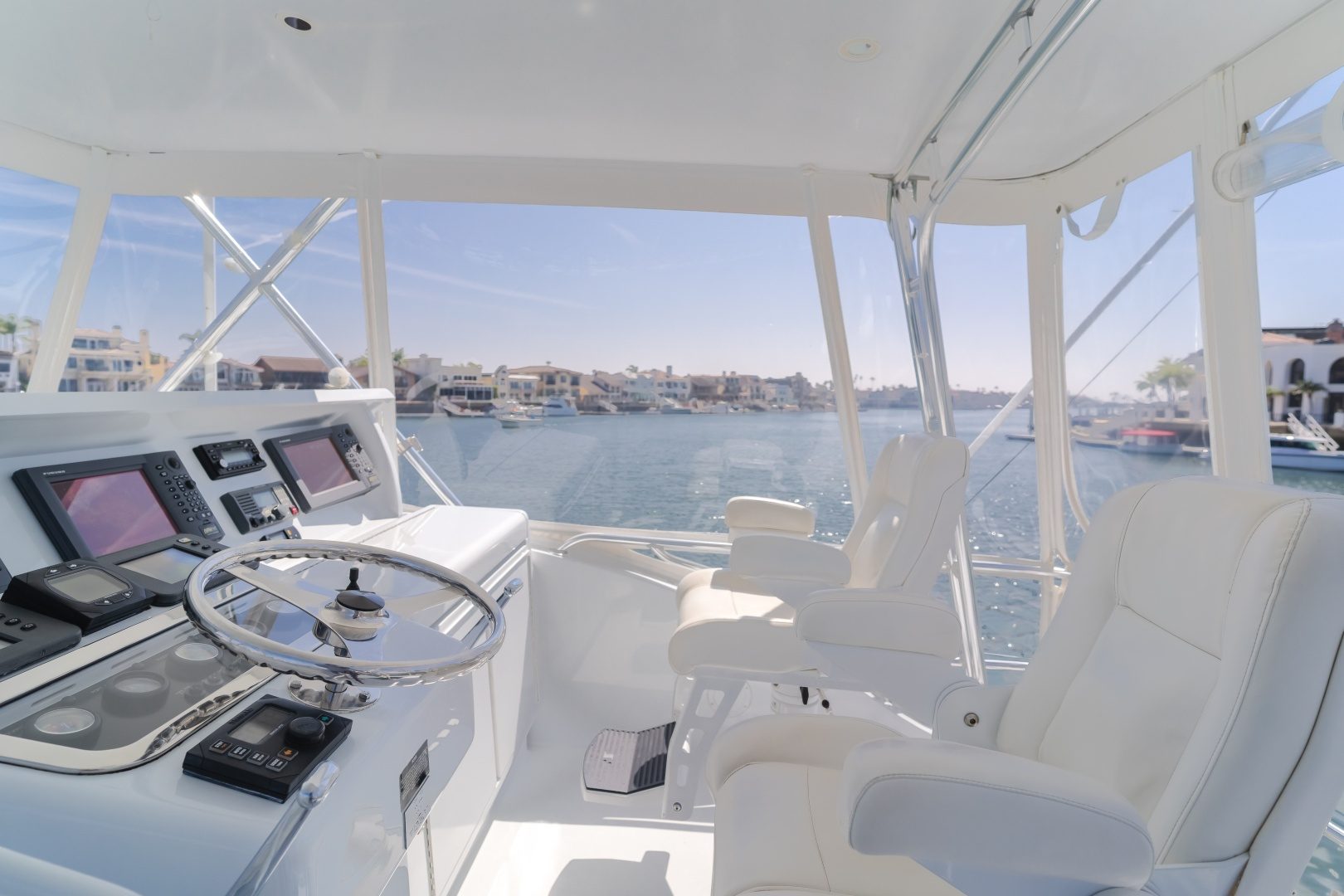2003 Hatteras 54 Convertible "BRAINWAVE" - photo 2