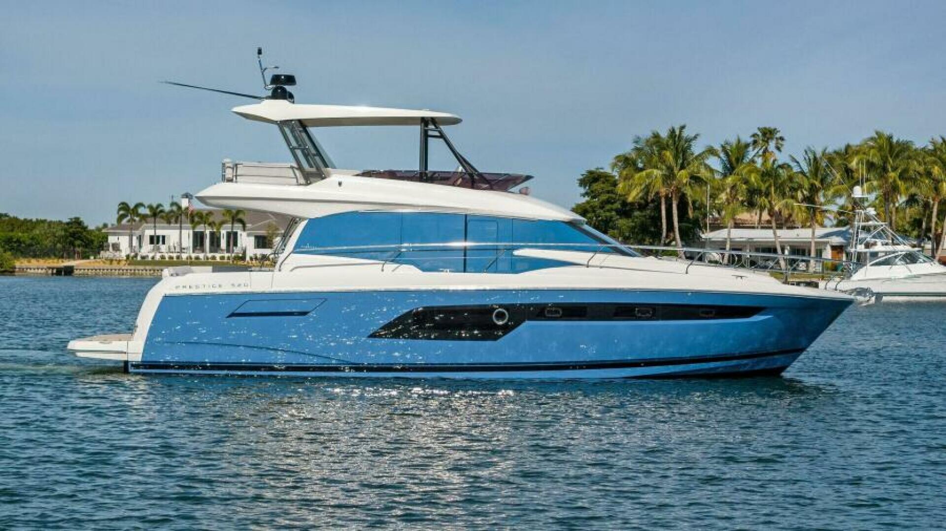 2020 Prestige 520 Flybridge "La Dolce Vita" - photo 1