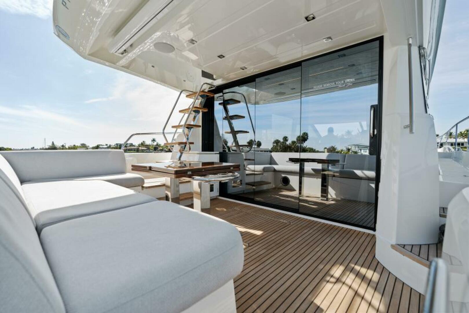 2020 Prestige 520 Flybridge "La Dolce Vita" - photo 2