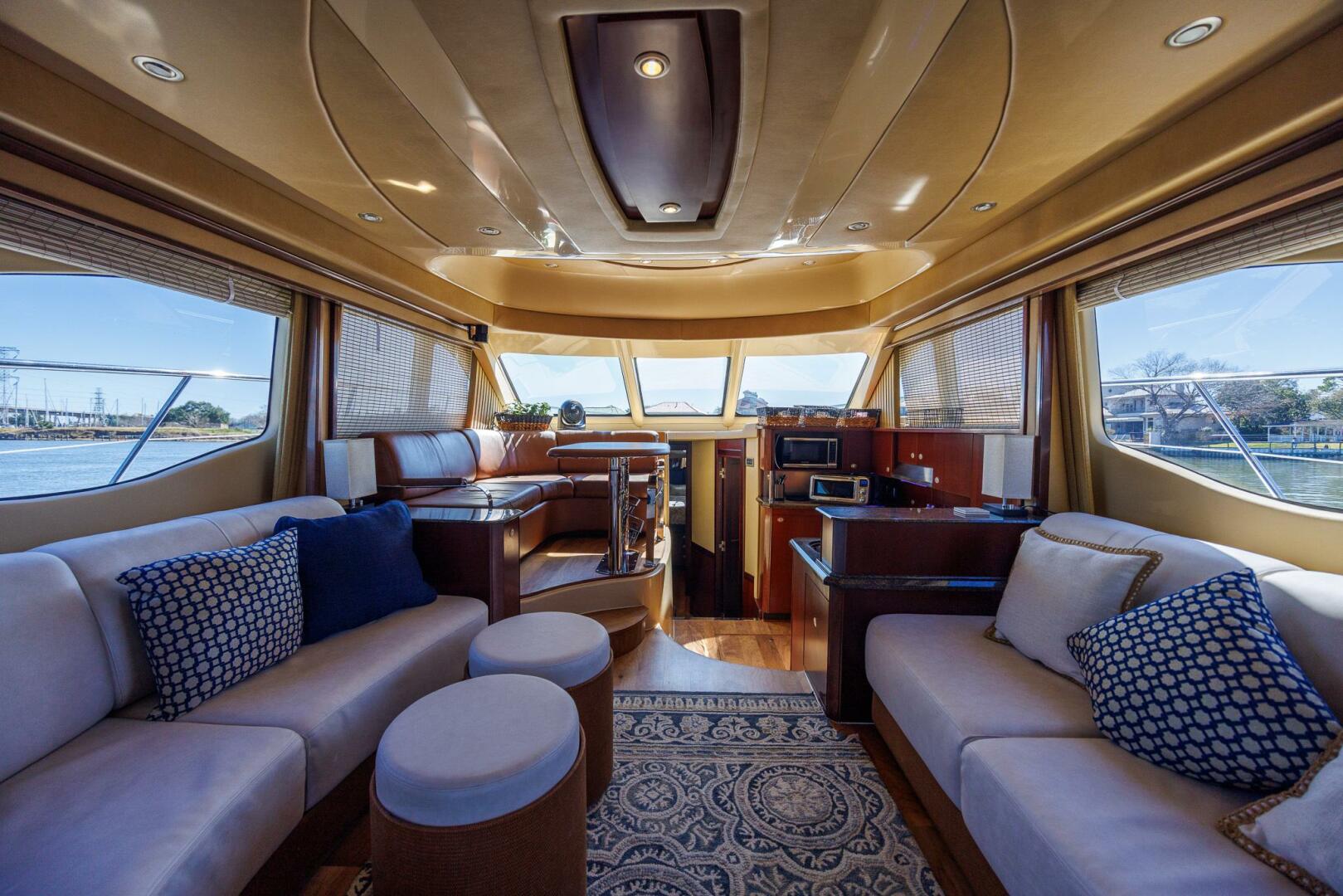 2006 Sea Ray 52 Sedan Bridge "Zoe Grace" - photo 2