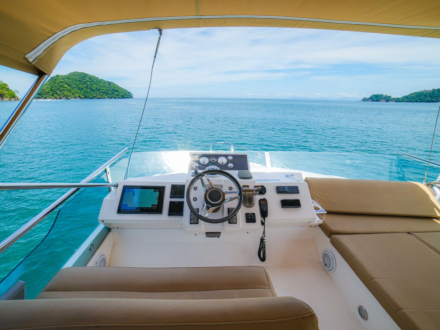 2014 Fairline 50 "YOLO" - photo 3
