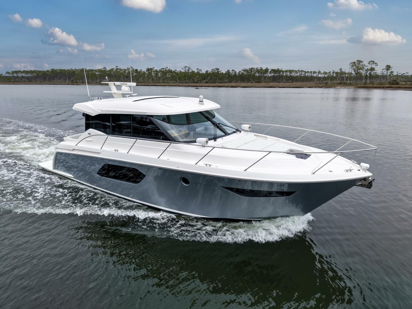 2019 Tiara Yachts C49 Coupe "Segers Marine" - photo 1