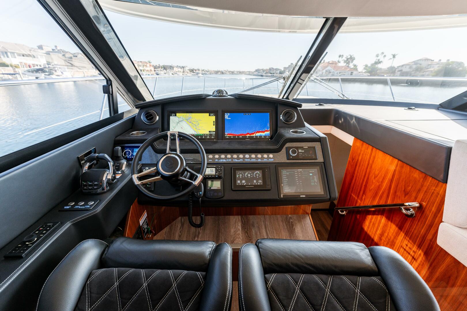2022 Riviera 4800 Sport Yacht "VENTURES64" - photo 2