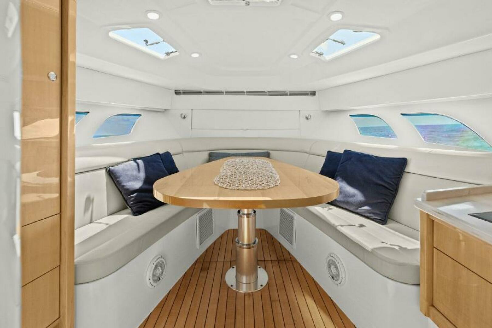 2019 Intrepid 475 Sport Yacht "Damn Lucky" - photo 3
