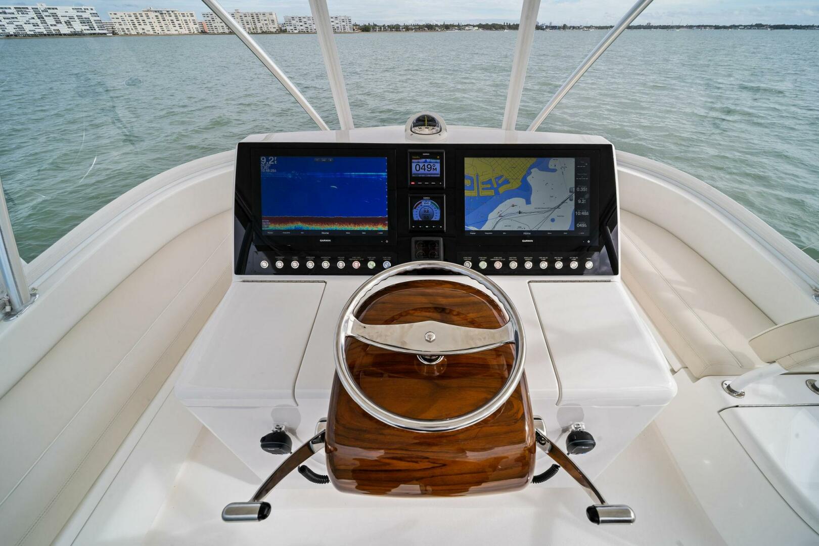 2021 Viking 46 Billfish "Damfino" - photo 2