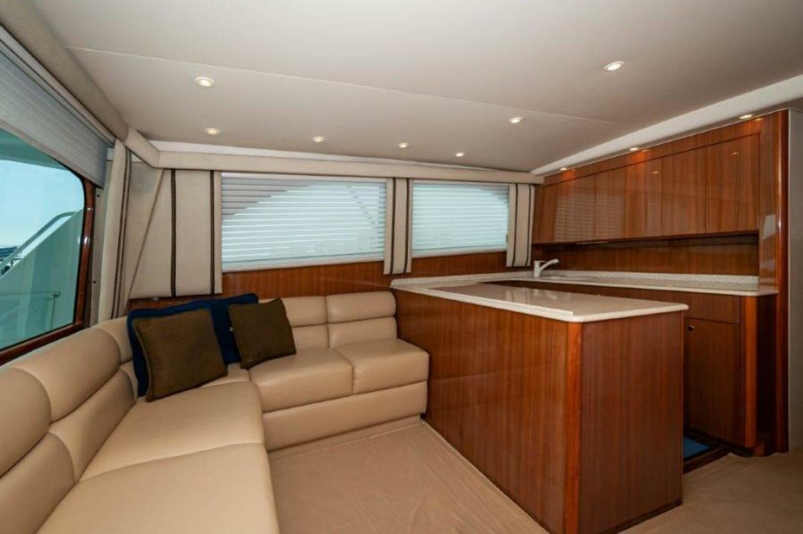 2006 Viking 45 Convertible - photo 3