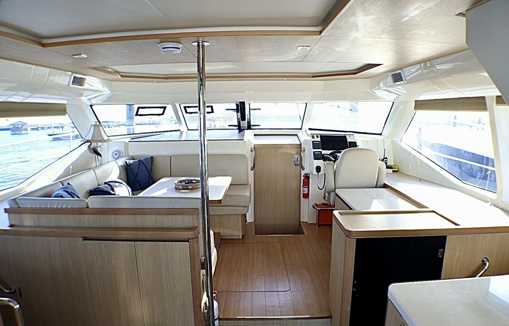 2018 Aquila 44 Yacht "Mimi's Oasis" - photo 2