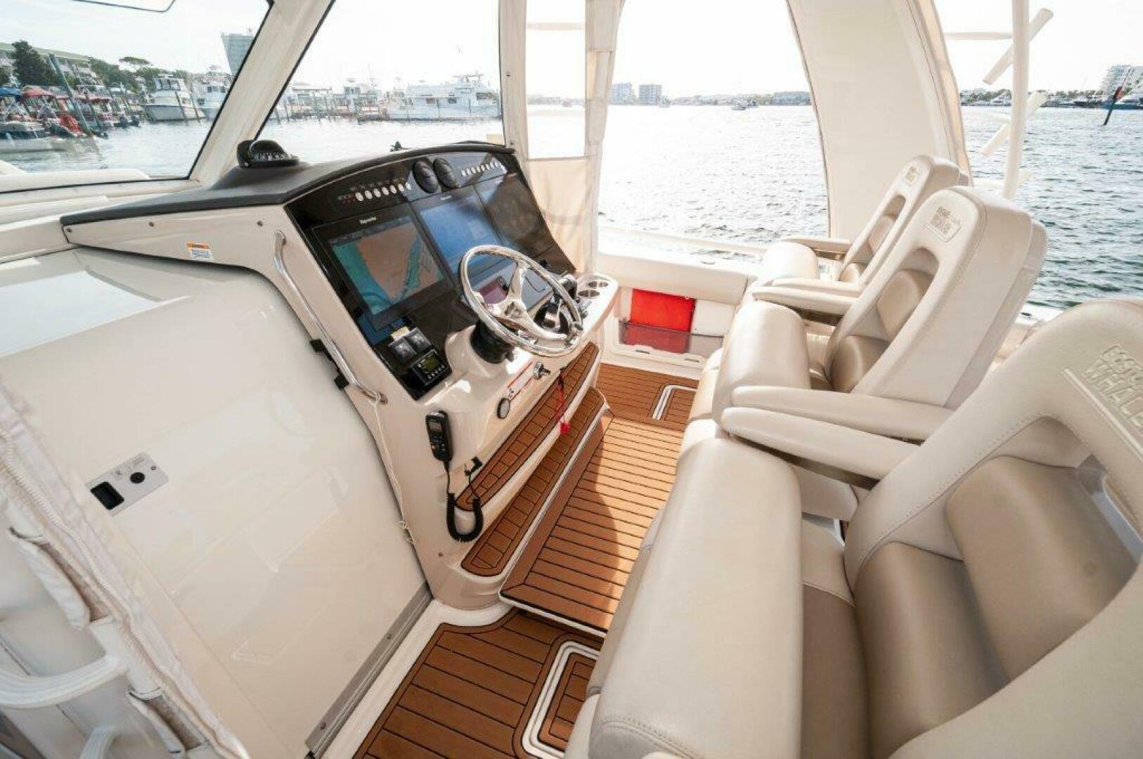 2018 Boston Whaler 420 Outrage "The Tyder II" - photo 3