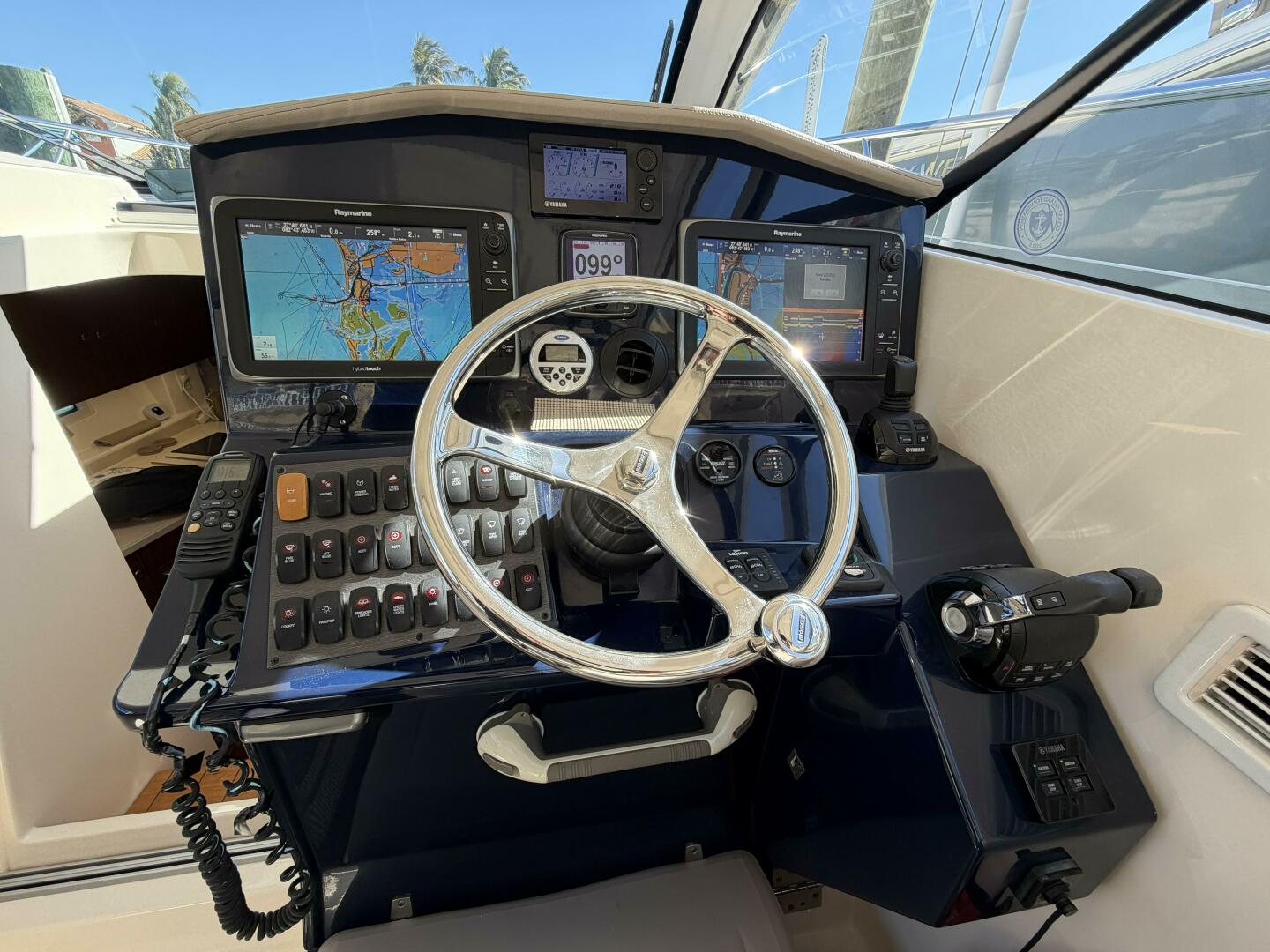 2014 Pursuit SC 365i "Jolly Dawg" - photo 2