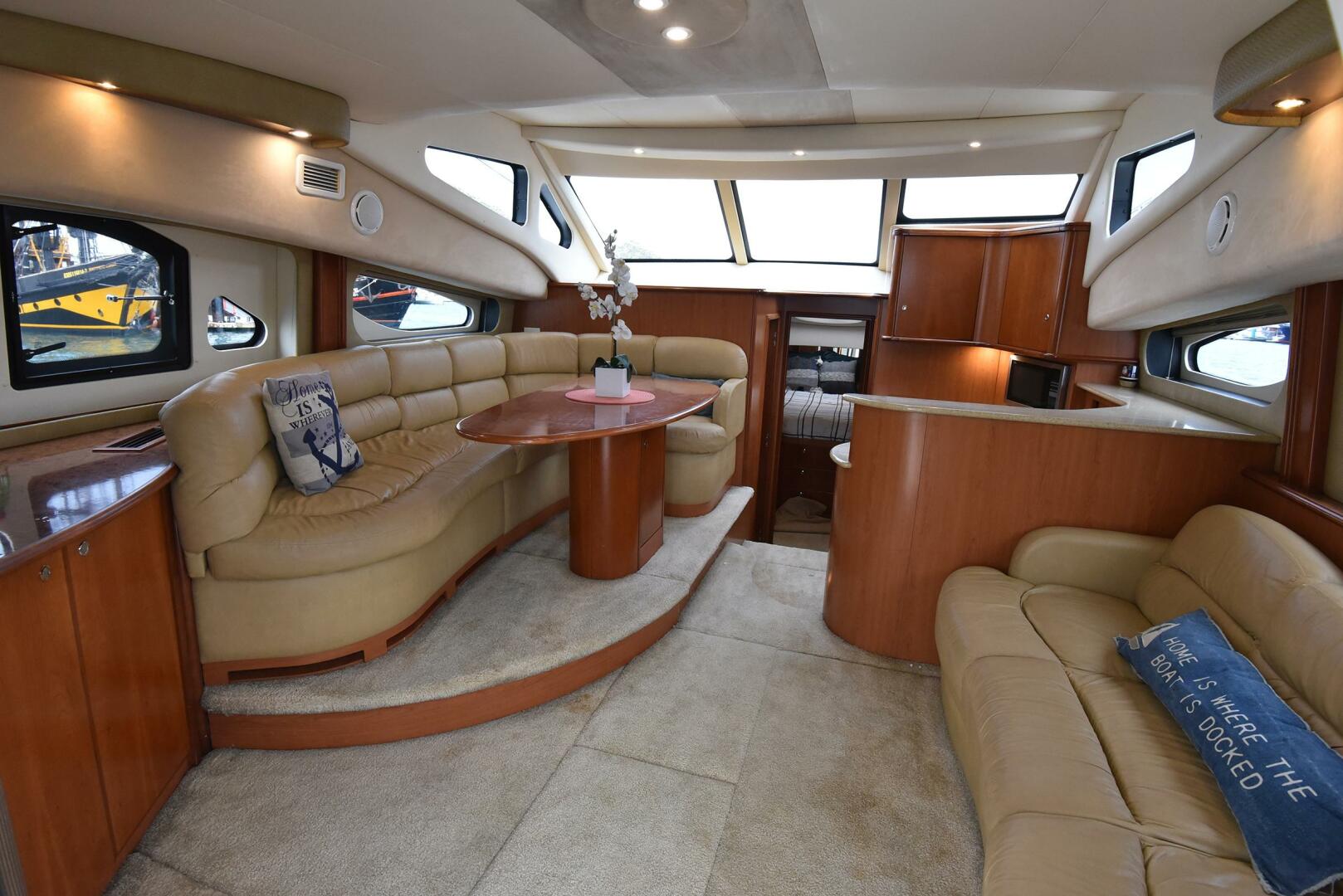 2010 Silverton 38 Sport Bridge "Pura Vida" - photo 3