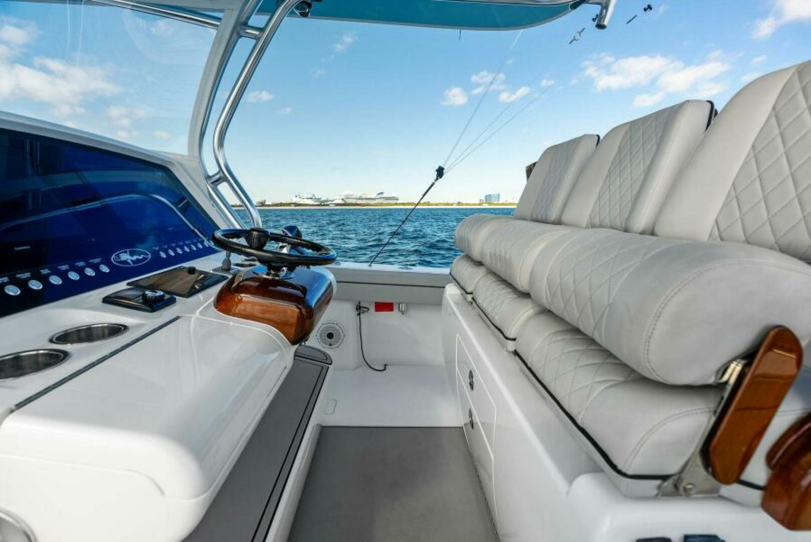 2021 Valhalla Boatworks V-37 - photo 2