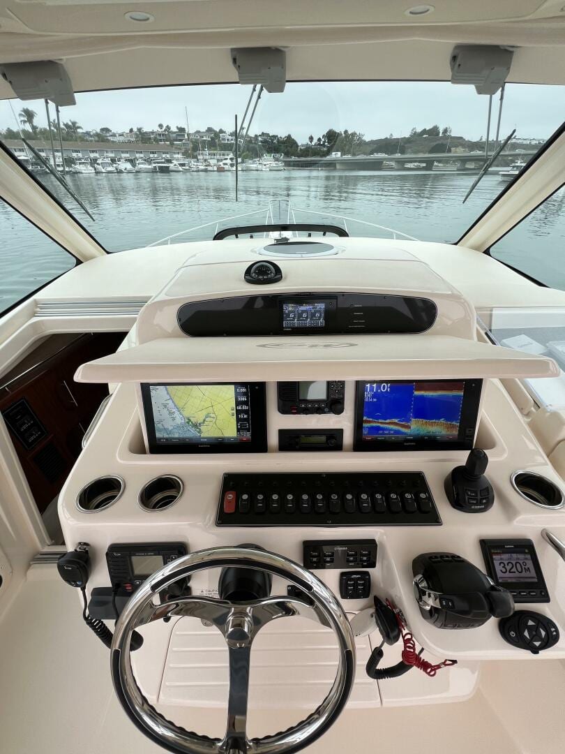 2018 Grady-White 370 Express "BE CHUMMING" - photo 2
