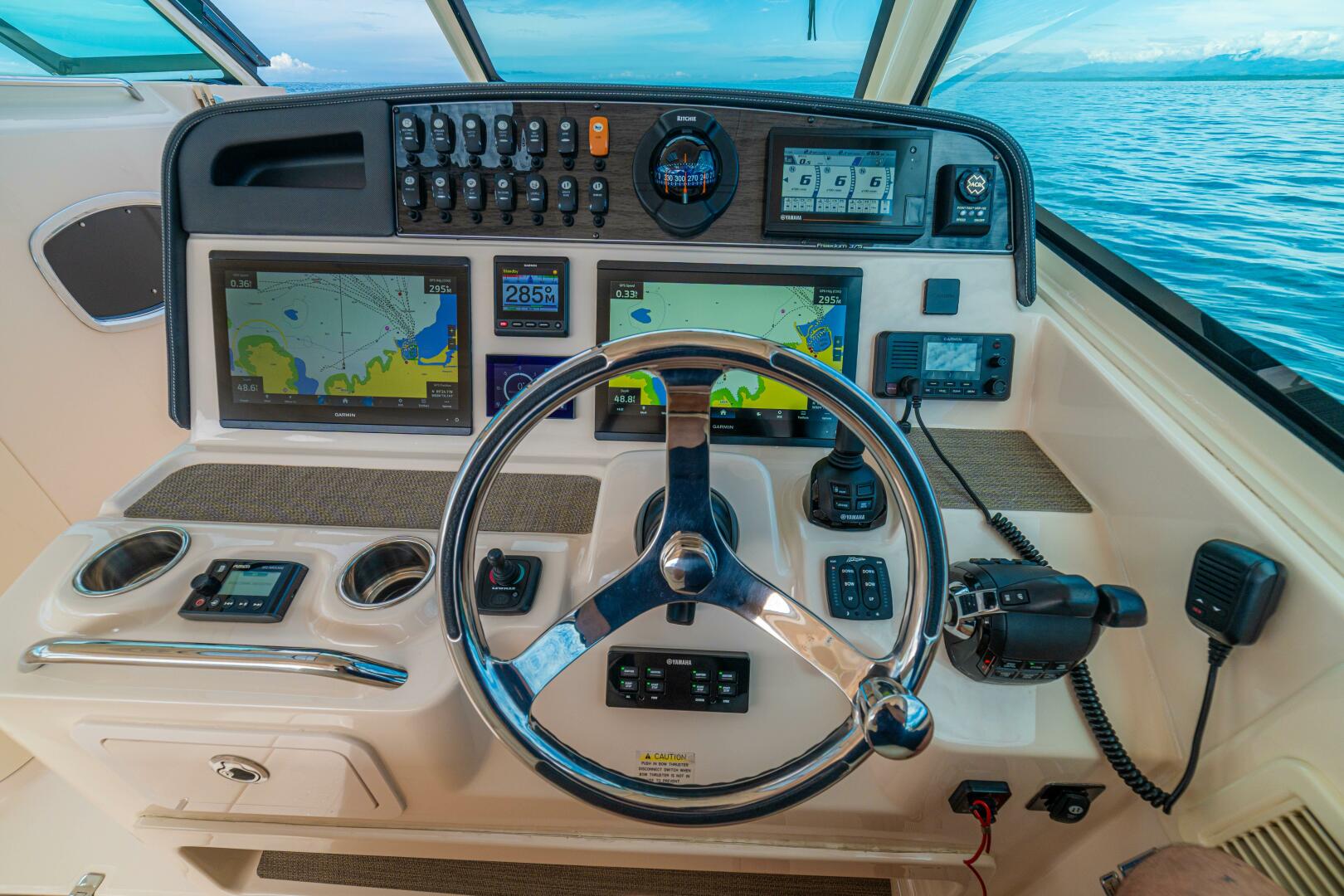 2020 Grady-White Freedom 375 "Dos Amigos" - photo 2