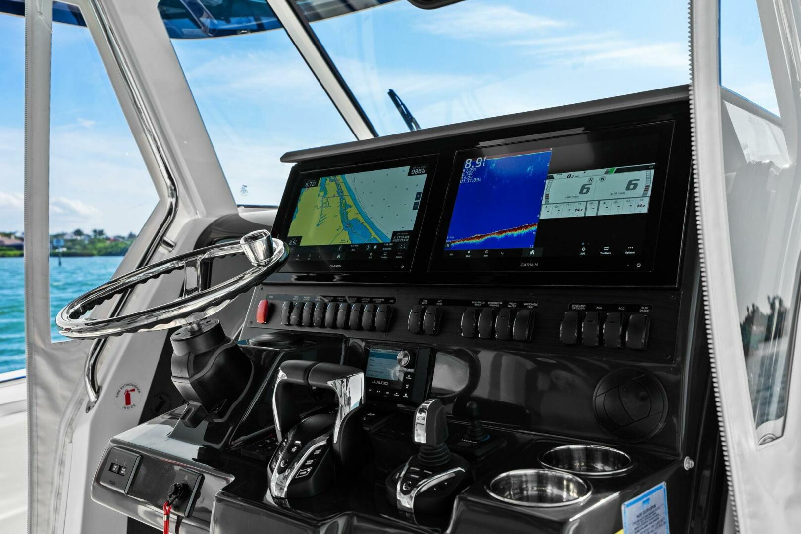 2024 Pursuit S 358 - photo 2
