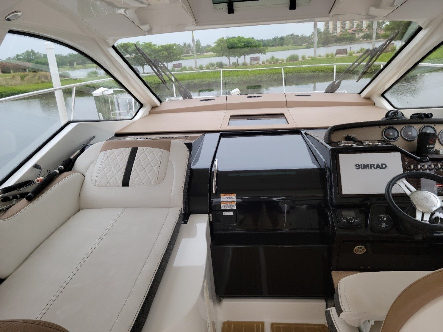2018 Sea Ray Sundancer 350 "Kickin Tides" - photo 2