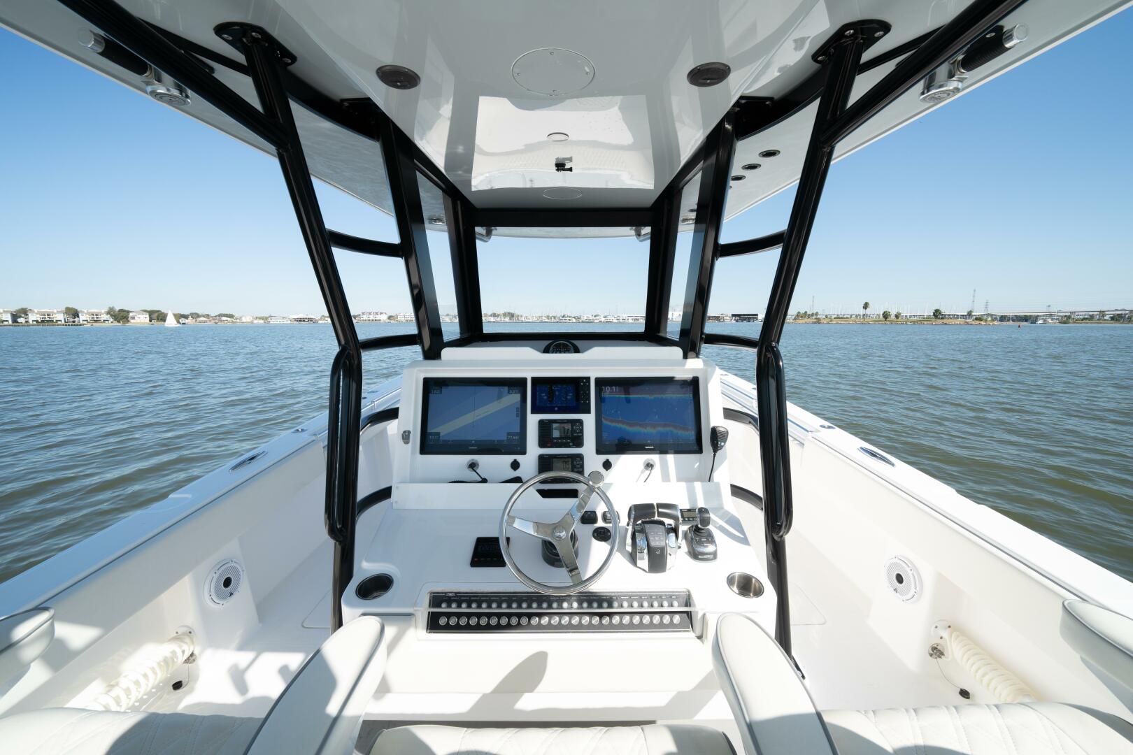 2021 Invincible 35 Catamaran "Cazadora" - photo 2