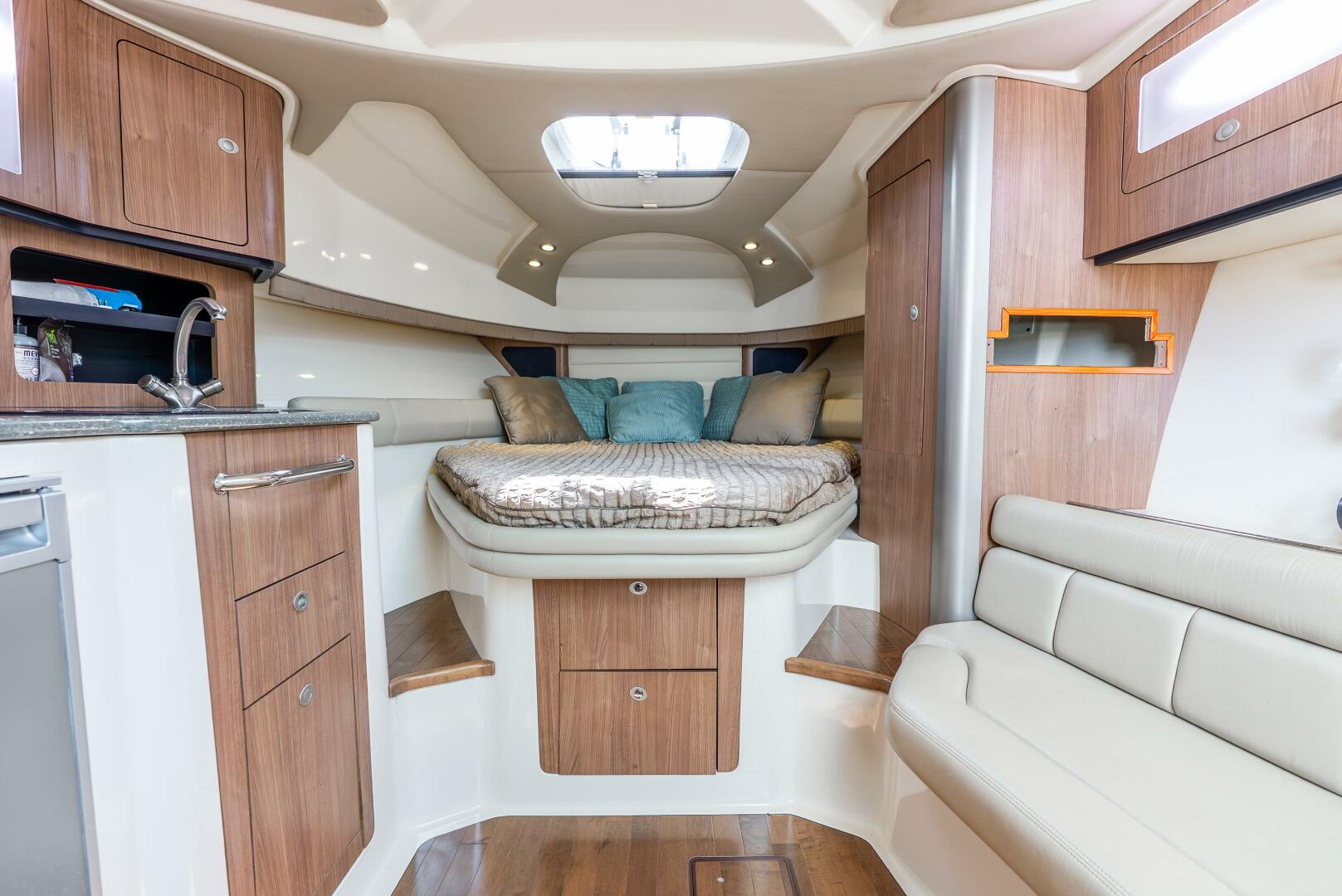 2022 Beneteau 41 Grand Turismo "War Downs Eagle" - photo 3