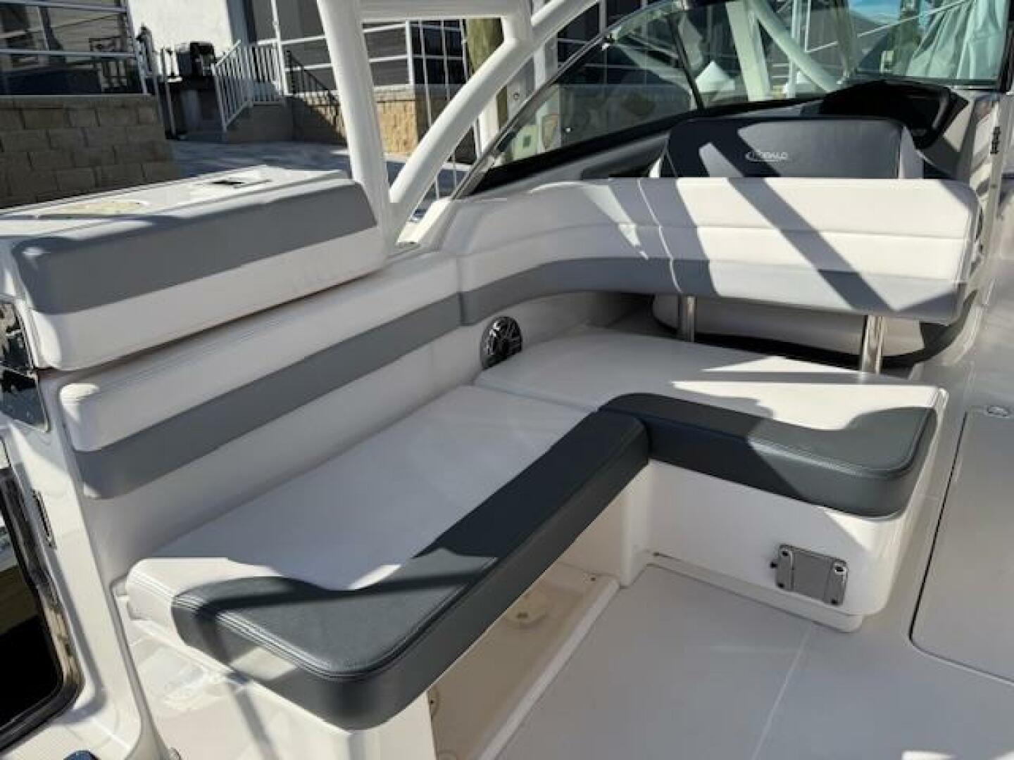 2021 Robalo R317 "E Komo Mai" - photo 3