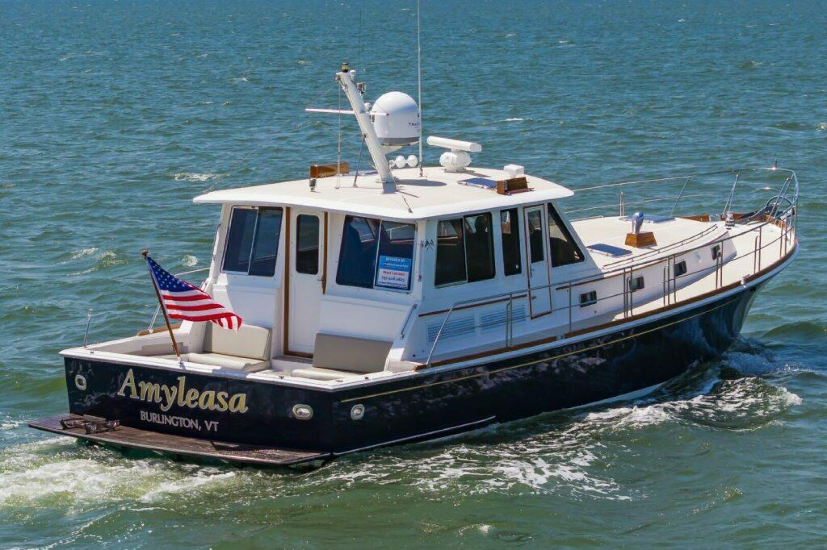 2005 Grand Banks 49 Eastbay SX w/Side Door "AMYLEASA" - photo 2