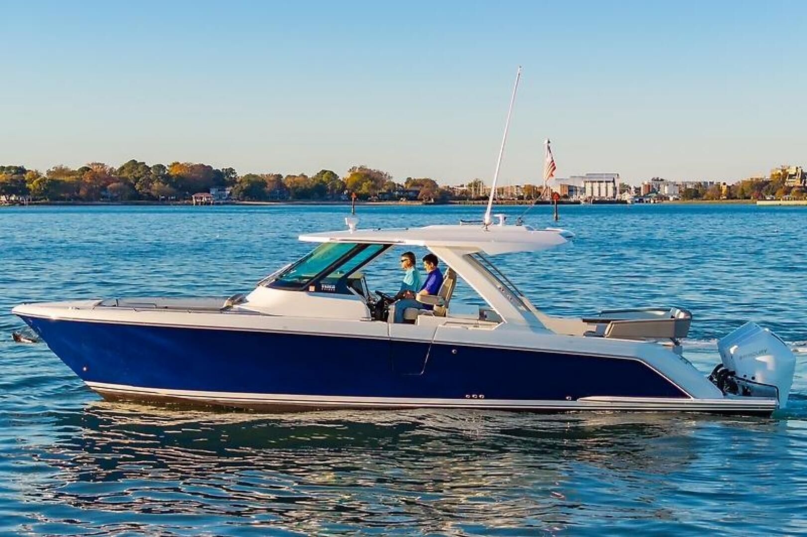 2023 Tiara Yachts 38 LS "Natalee" - photo 2
