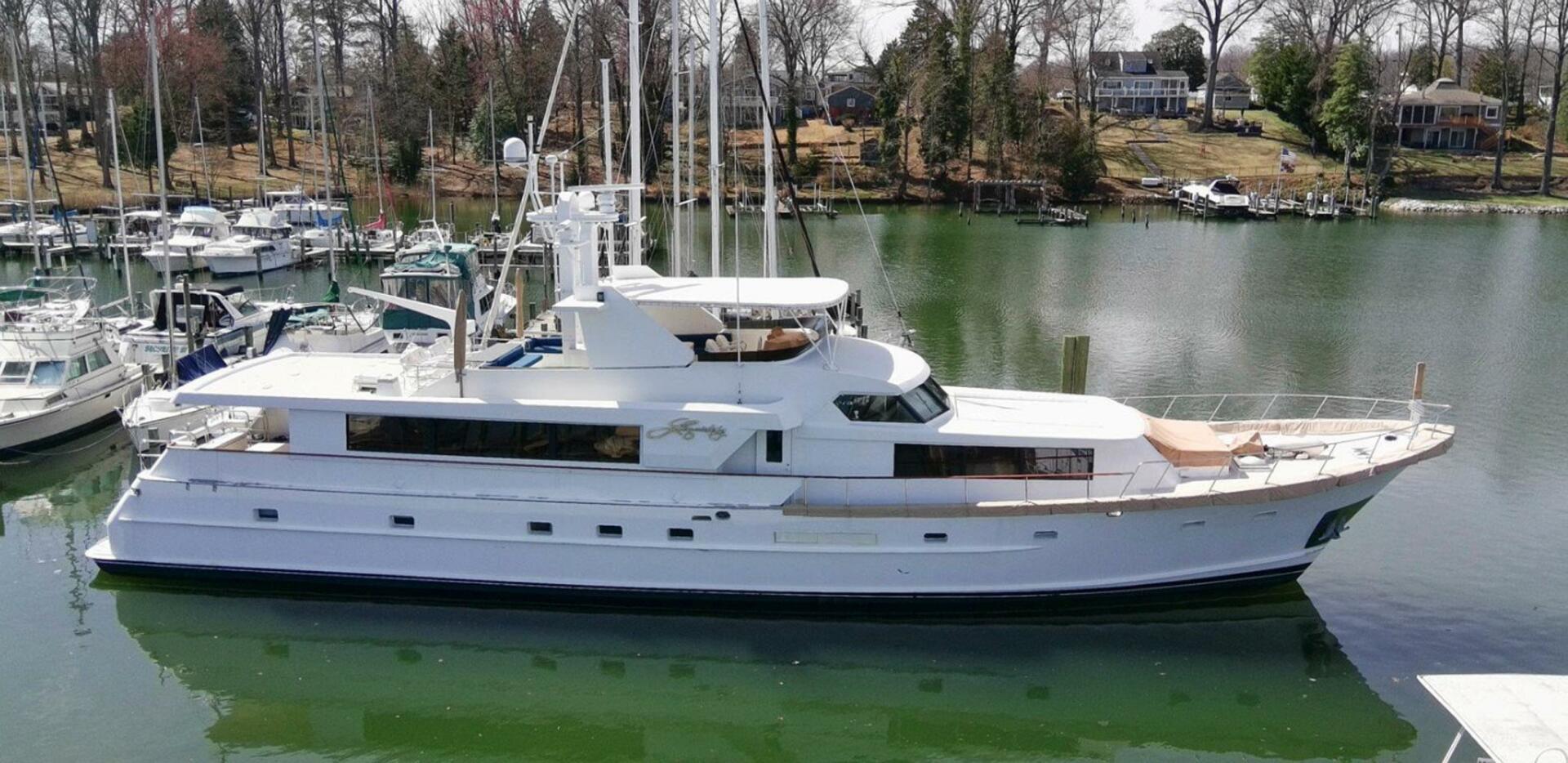 1984 Broward Raised Pilothouse "LIQUIDITY" - photo 1