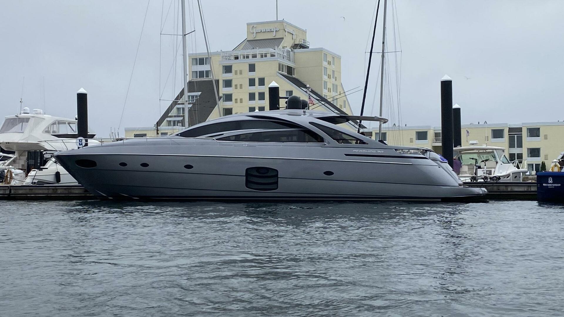 2016 Pershing 70 "The Office" - photo 1