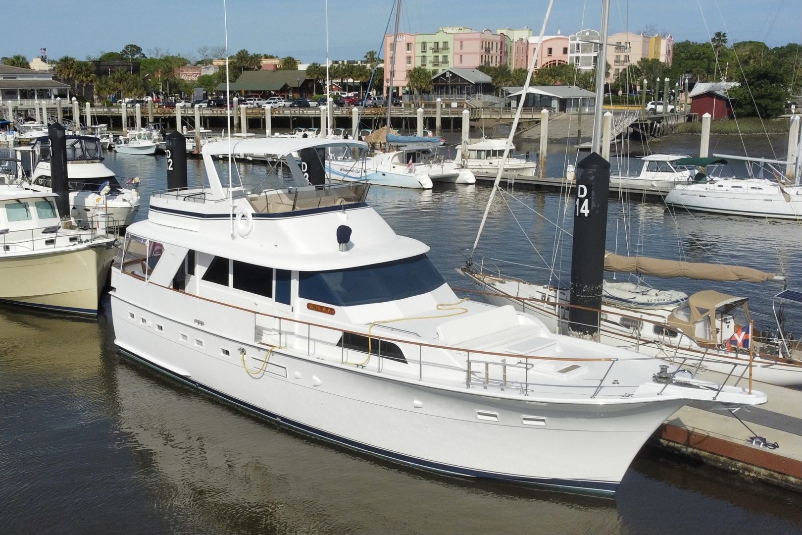 1979 Hatteras Motor Yacht "Miles Away" - photo 1