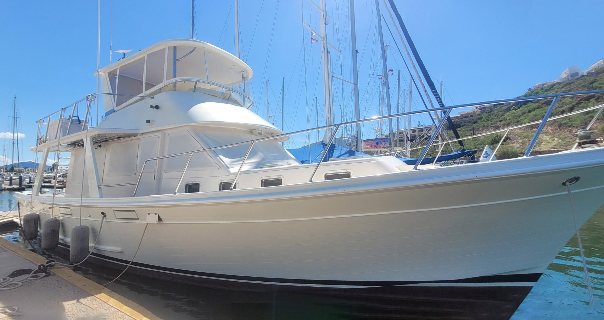 1989 Offshore Yachts 48 Sedan "THE WETBAR" - photo 1