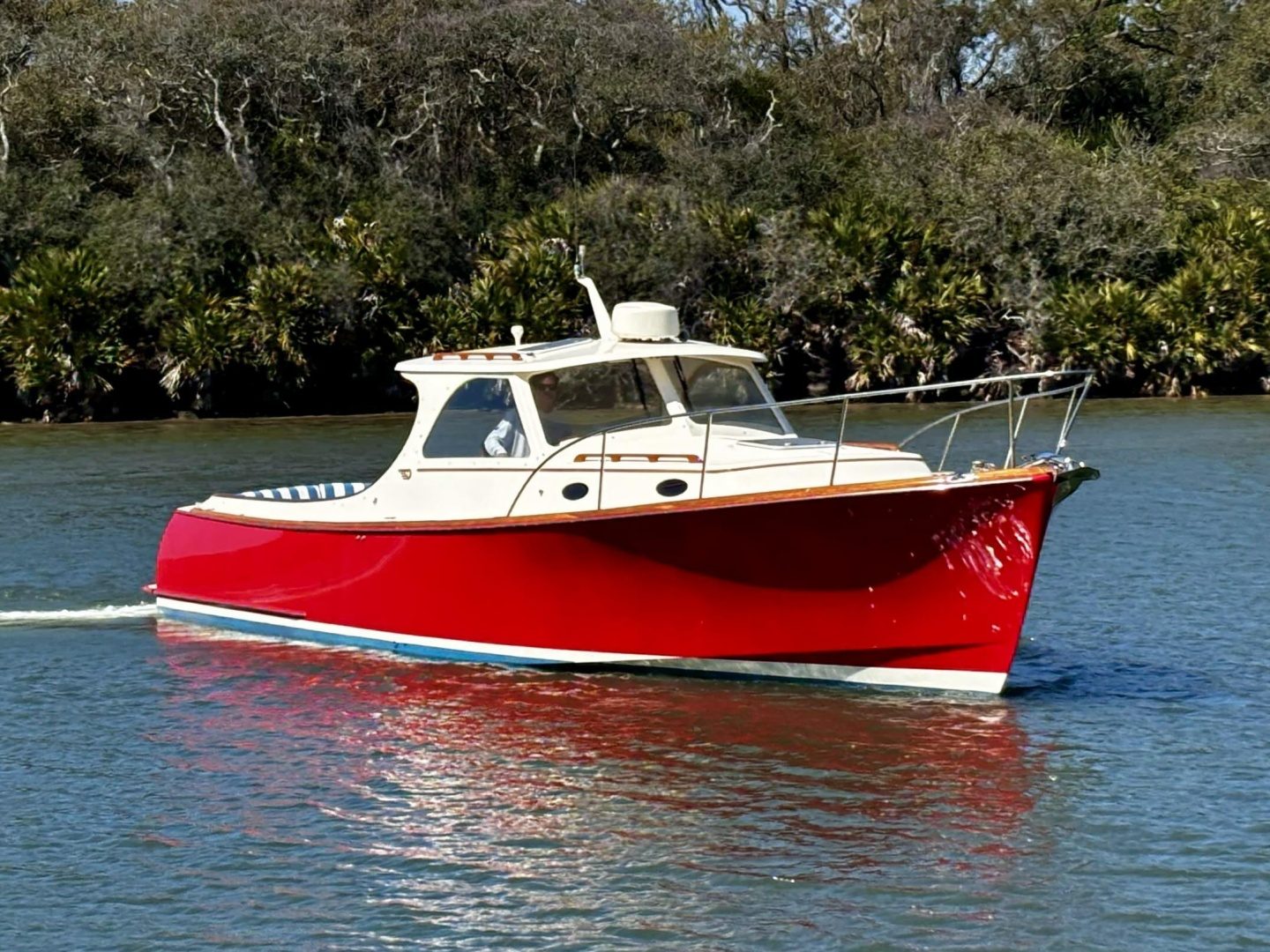 1995 Hinckley Picnic Boat 36 Classic "Tasmanian Devil" - photo 2