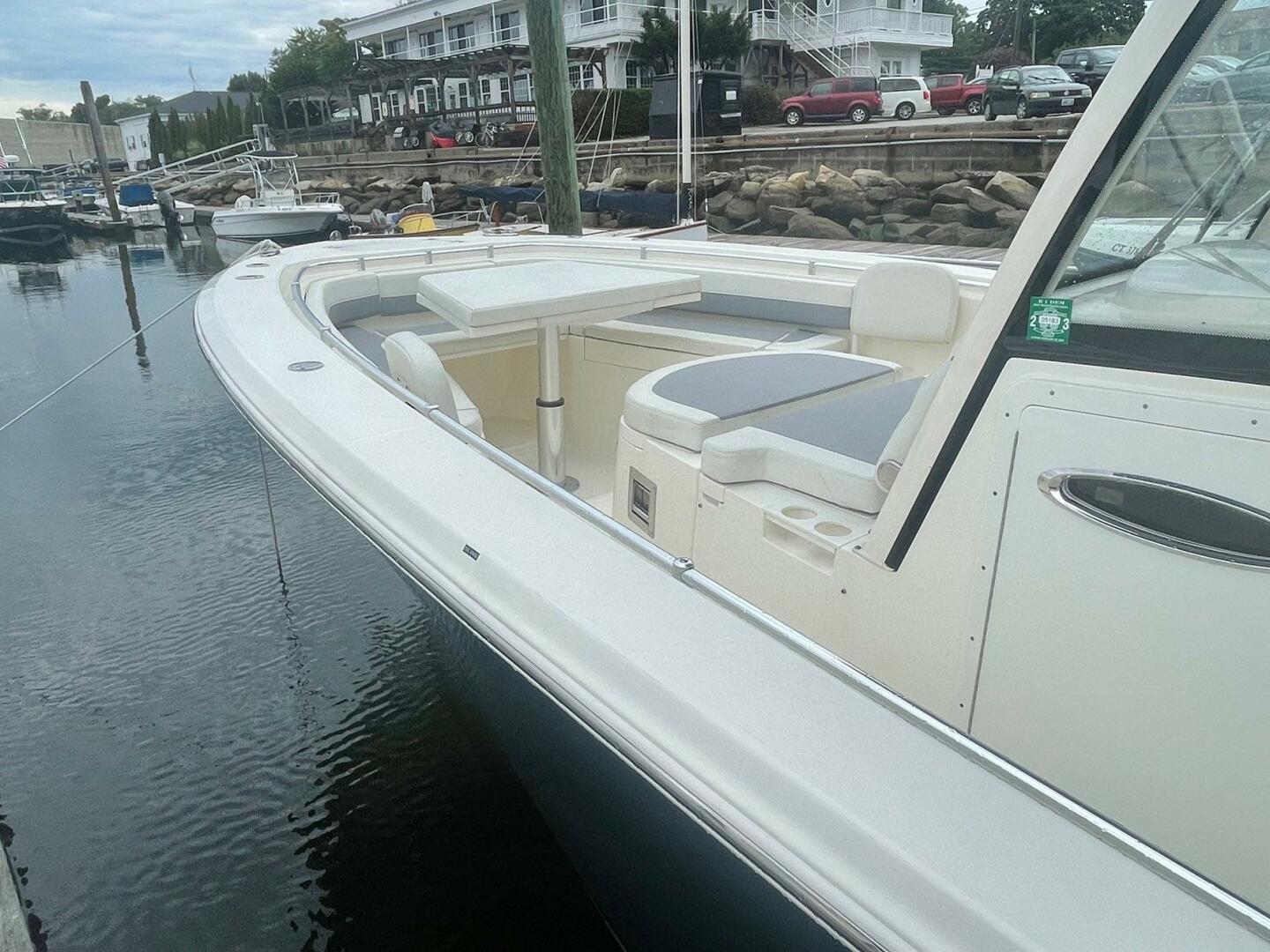 2018 Cobia 344 Center Console "Pier Pressure" - photo 3