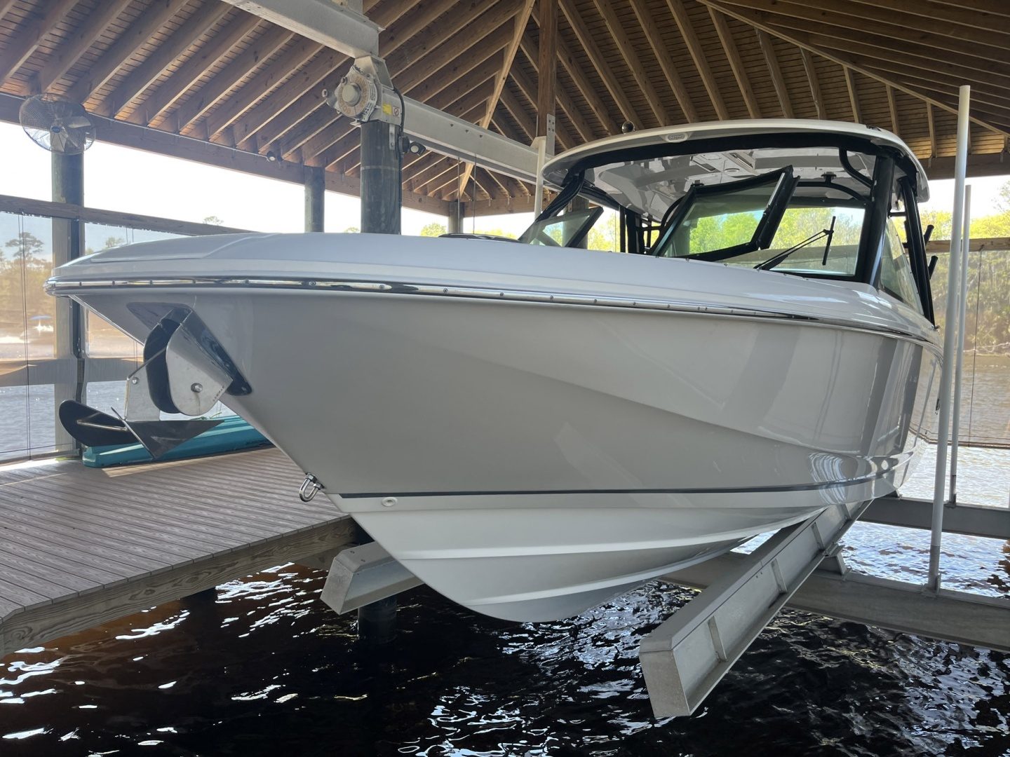 2022 Boston Whaler 320 Vantage "Offshore Investment" - photo 2